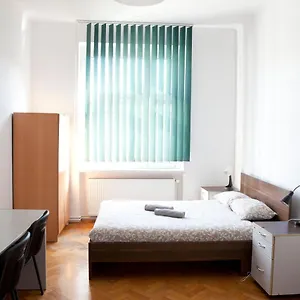https://ionia-apartment.poznan-hotels.com