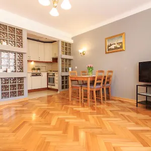 Szeroki Dunaj Warsaw