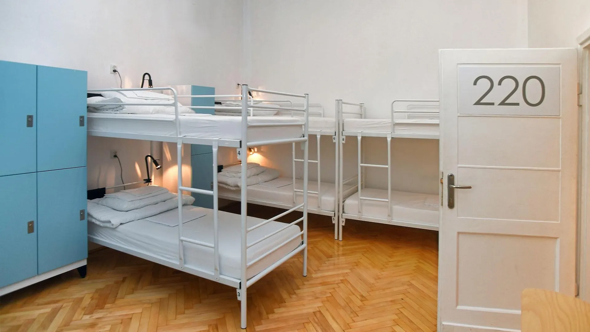 Warsaw Hostel Centrum Polska